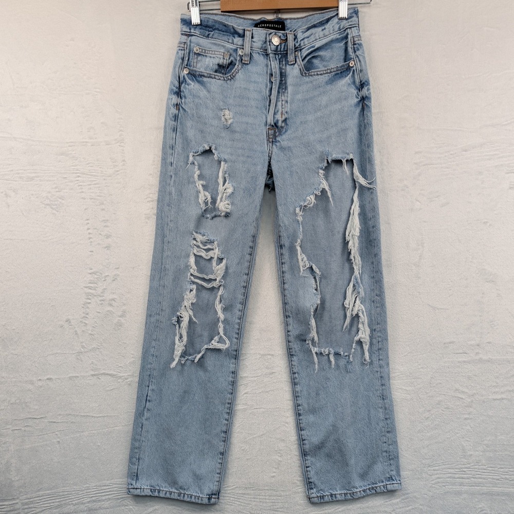 Aeropostale Jeans Women's 000R Blue Light Wash Low Rise Skater Distressed Grunge